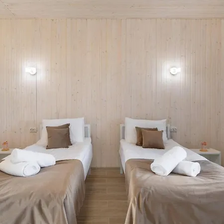 Hotel Grand New 2025 *