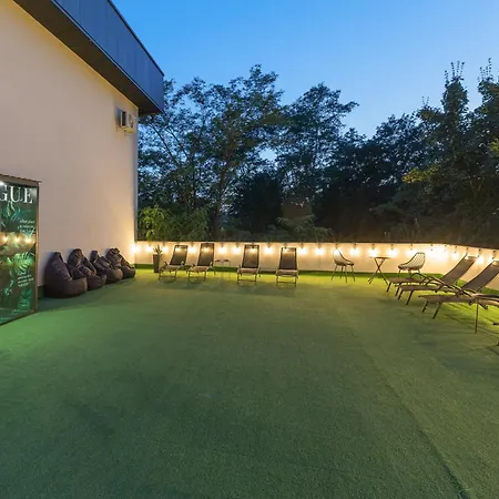 Grand New 2025 Hotel