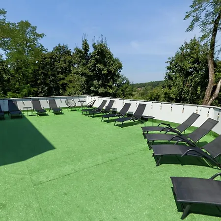 Grand New 2025 Hotel