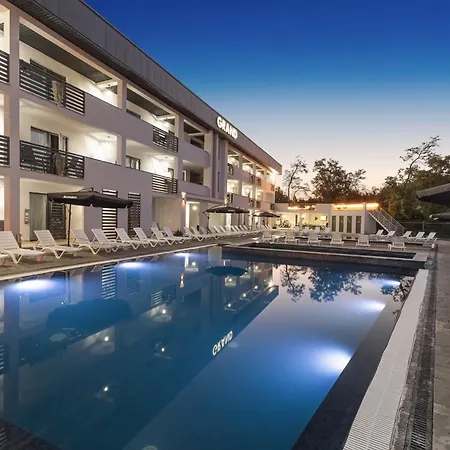 Hotel Grand New 2025 *